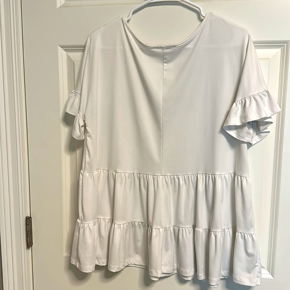 Size medium - Picture 2 of 2